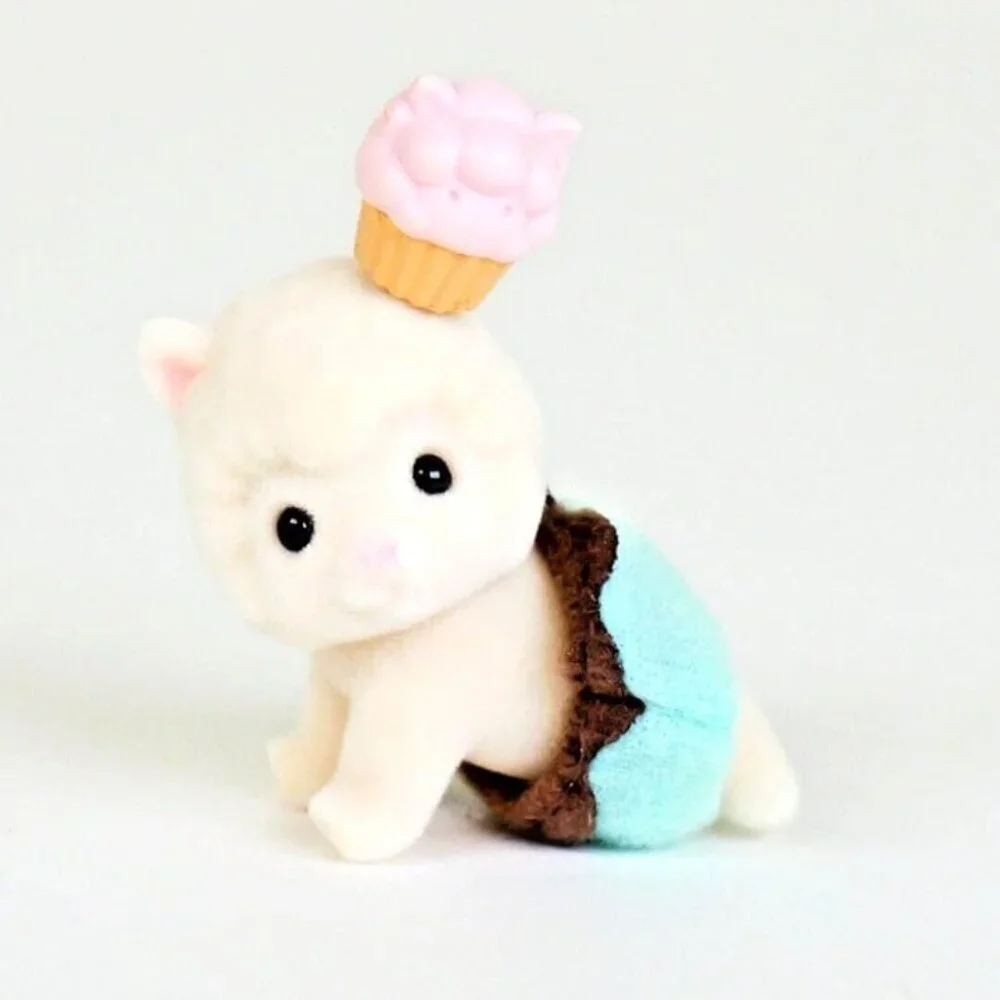 Calico Critters Sylvanian Families Alpaca Baby - Baking Baby Party Series